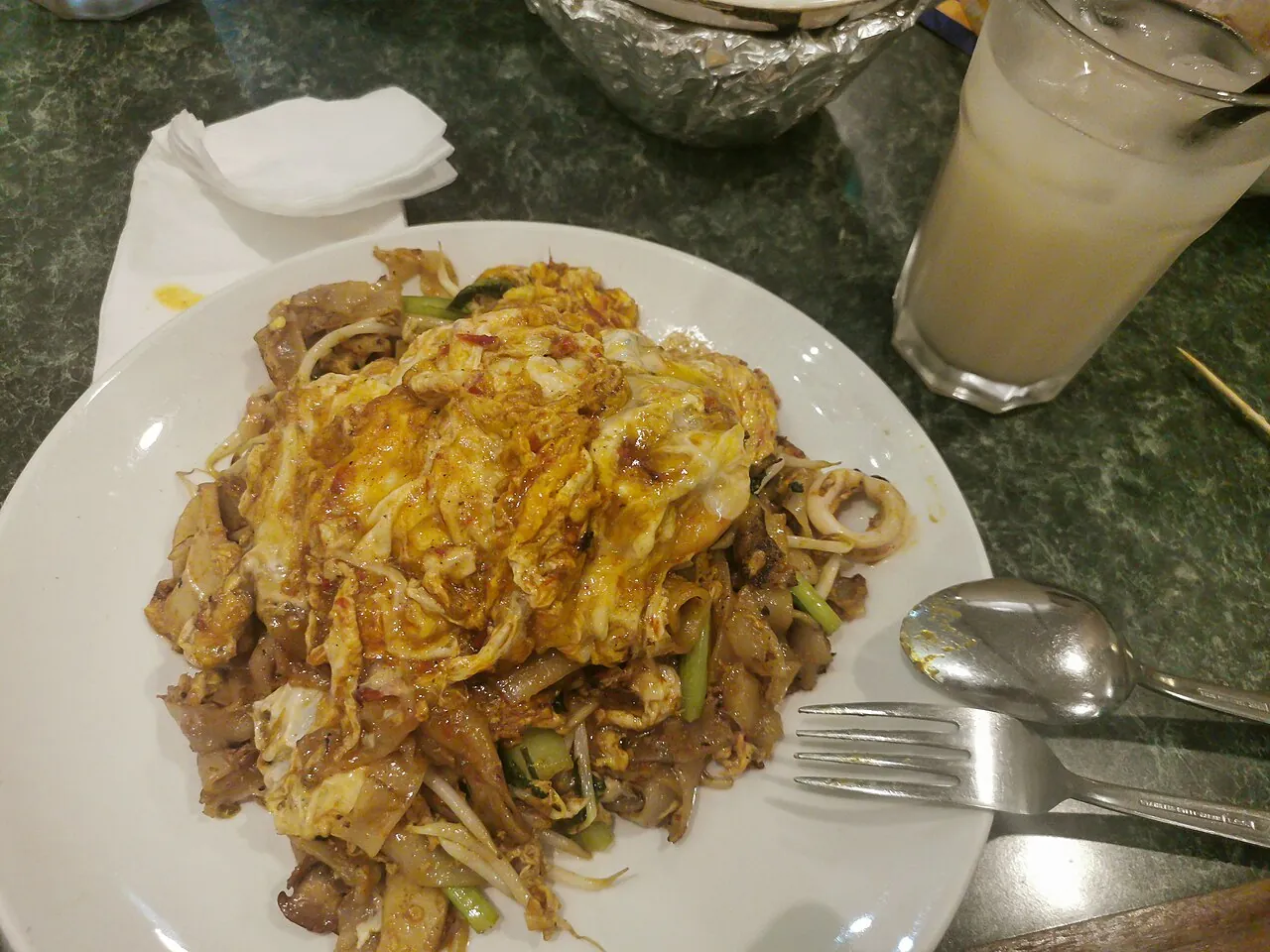 Char kway teow — Photographed in Singapore