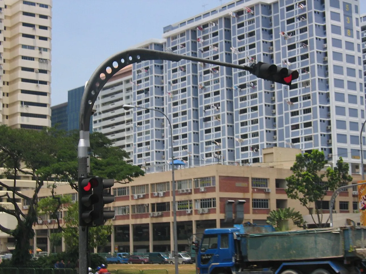 Traffic light — Photographed in Singapore