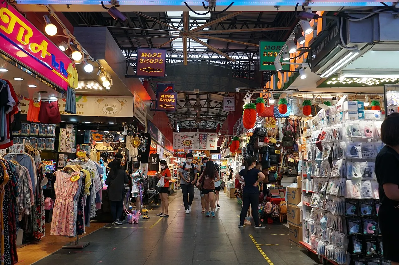 Busy market — Photographed in Singapore